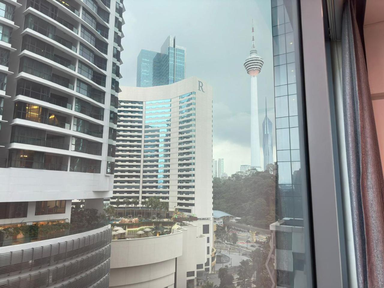 Mercu Summer Klcc By Ab * Kuala Lumpur